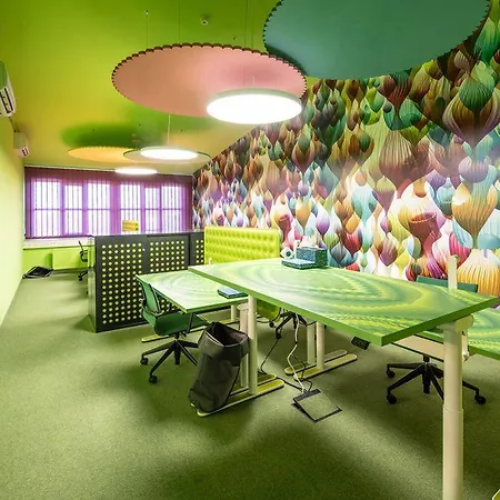 Brucklyn Ξενοδοχείο *